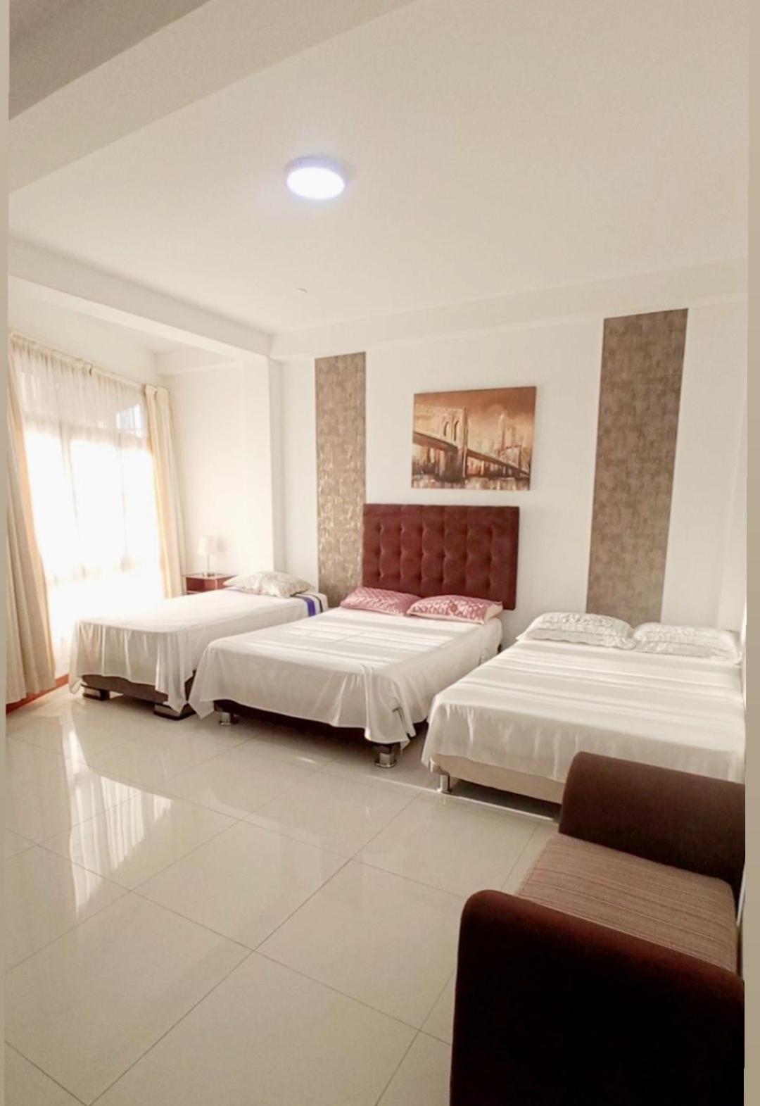 Deluxe Hotel Talara - A 5 Minutos Del Aeropuerto Y Plaza De Armas Habitación foto